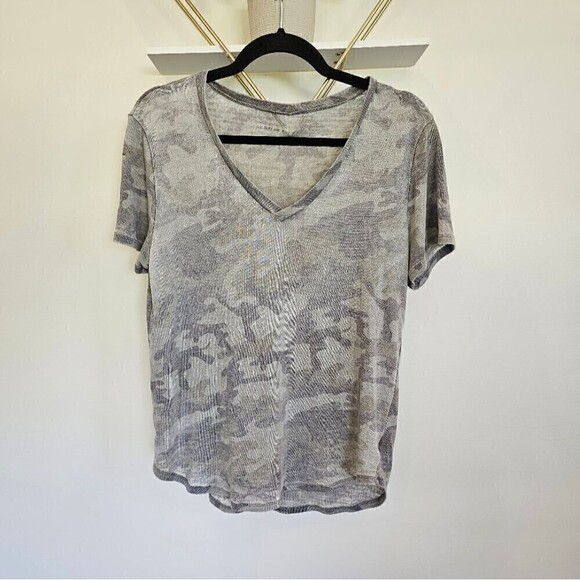 American Eagle Soft Sexy V Neck Camo Burnout Tee T-Shirt Medium - Picture 3 of 8